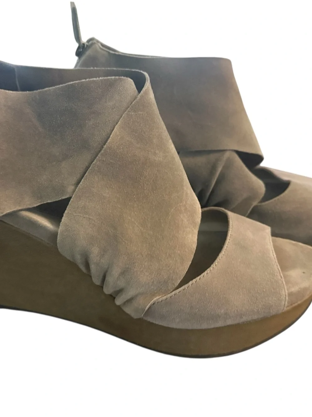 Eileen Fisher Wedge Sandal in gray Suede - Women 9M